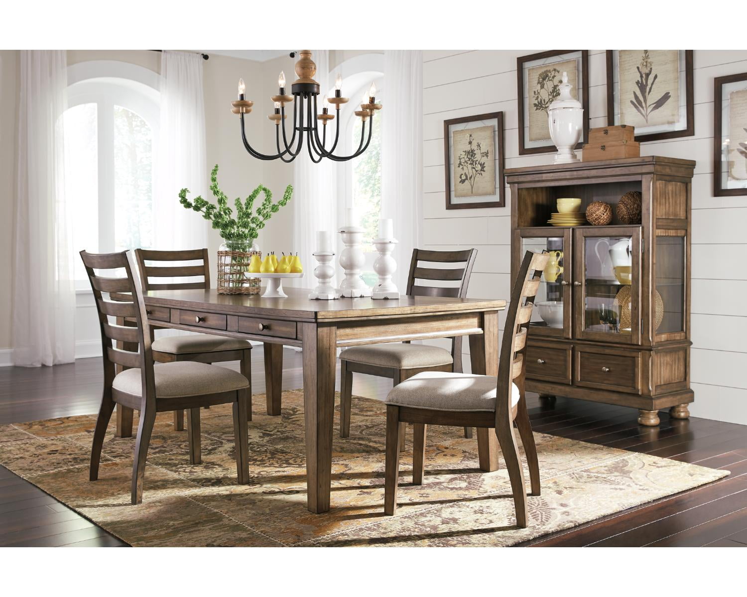 Flynnter dining room sale set