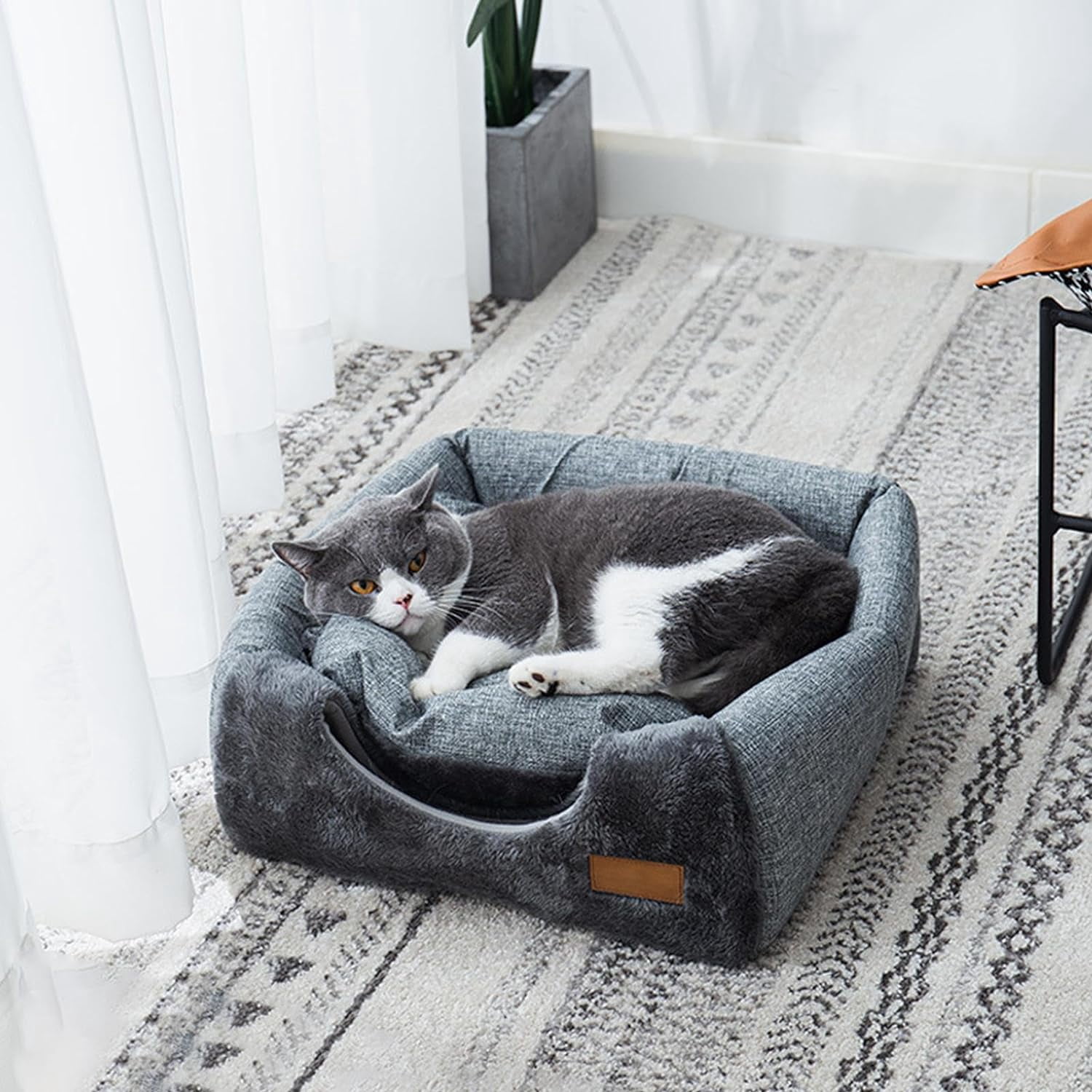 Warm Cat Shelter-House for Outdoor Cats in Winter, Soft and Self Warming Kitten beds,Cat Bed for Indoor Cats,Waterproof Outdoor Heated Cat House,Warm and Insulated Cat House