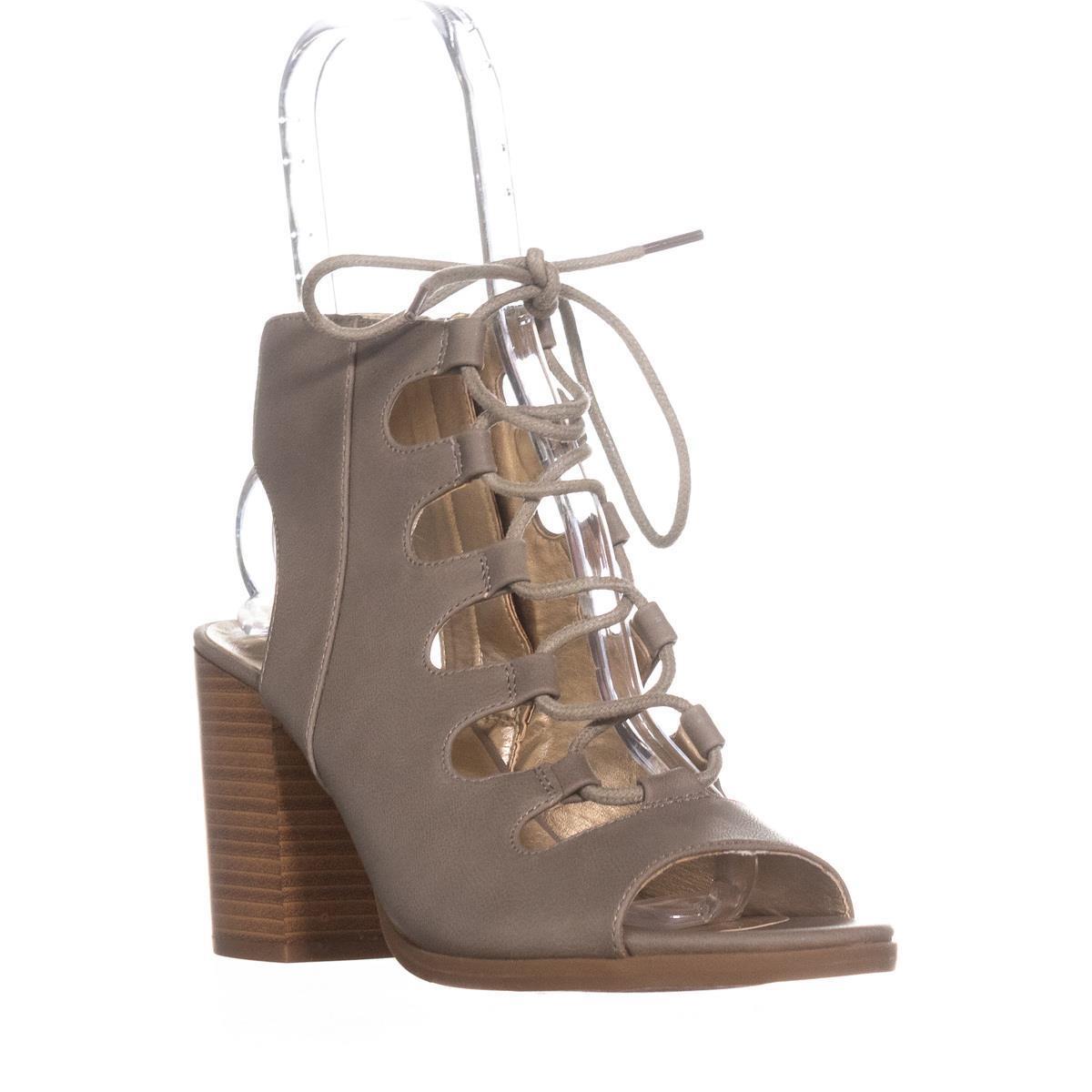 Womens White Mountain Fanfare Heeled Gladiator Sandals, Light Taupe, 8.
