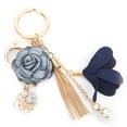 thumbnail image 3 of Llavero de perlas con borla de flores, decoración de aleación de zinc, llavero de perlas de imitación, colgante de aleación encantador, joyería, colgante de billetera, accesorio de regalo, 3 of 14
