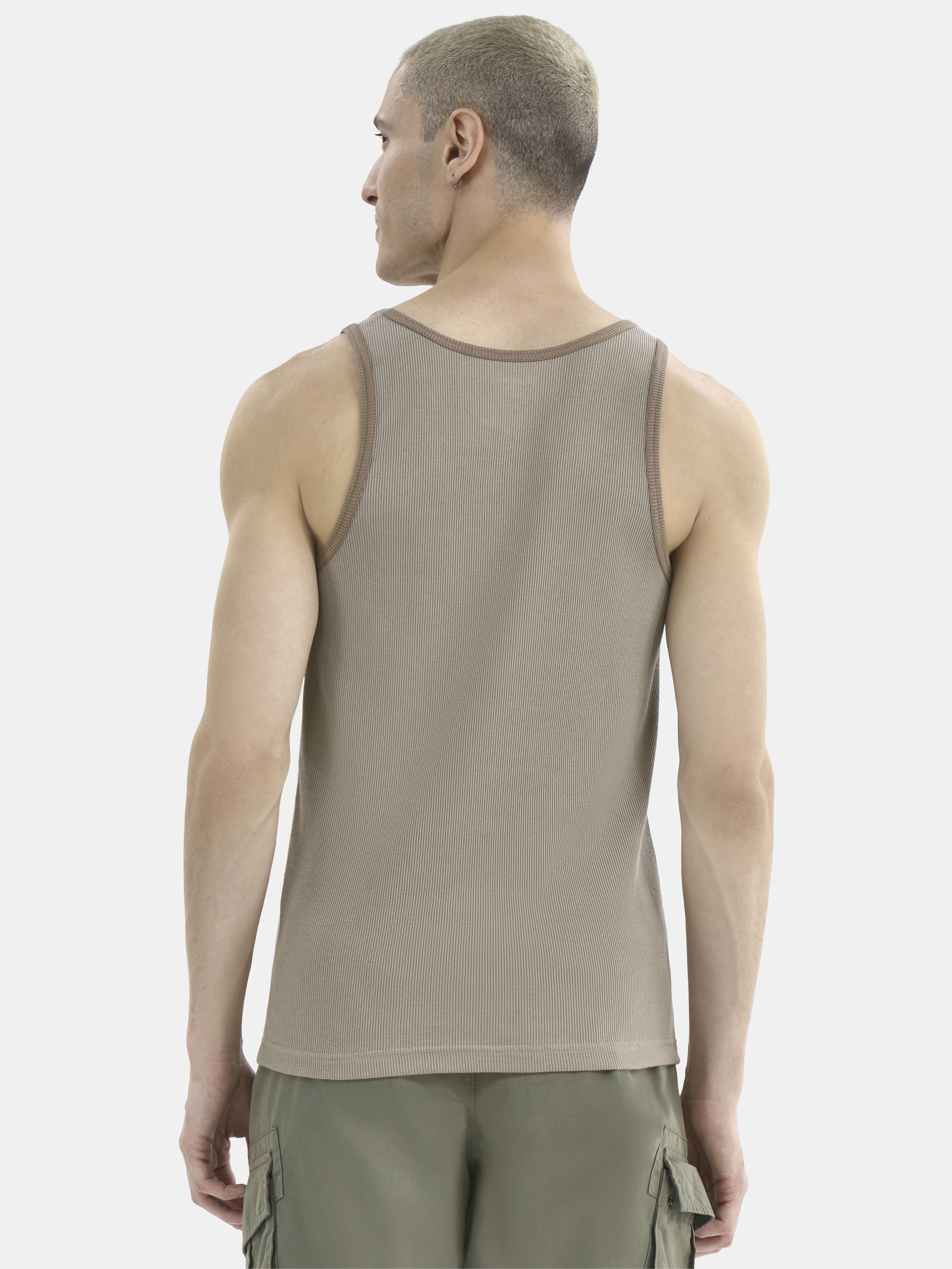 No Boundaries Skin Tone Basic Tank Top, 3-Pack, Men's