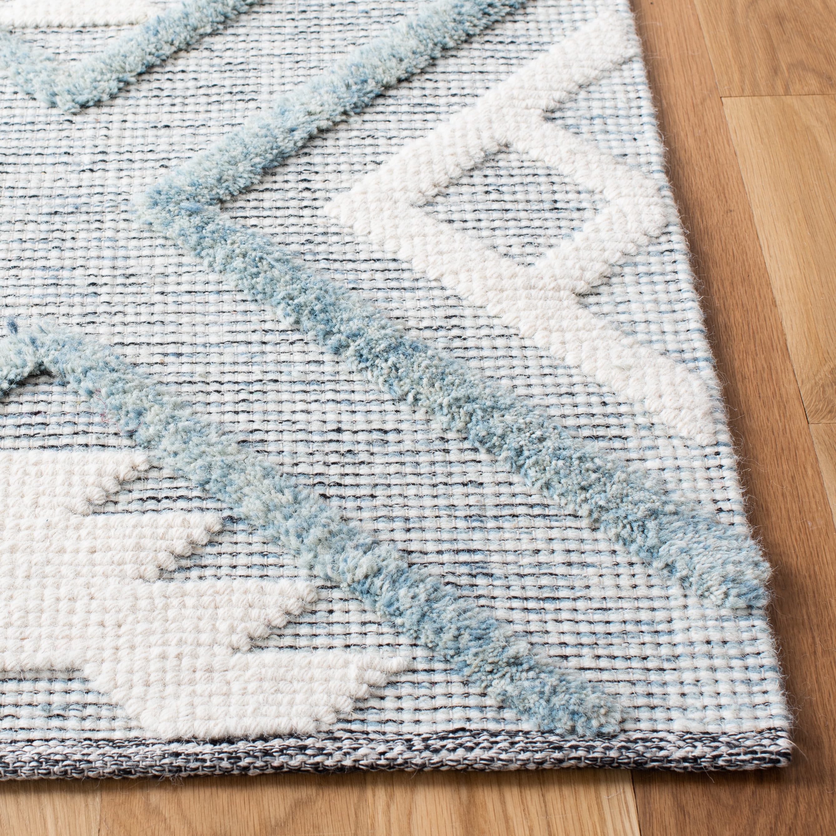 SAFAVIEH Vermont Yorick Geometric Area Rug, Blue/Ivory, 6' x 6' Square