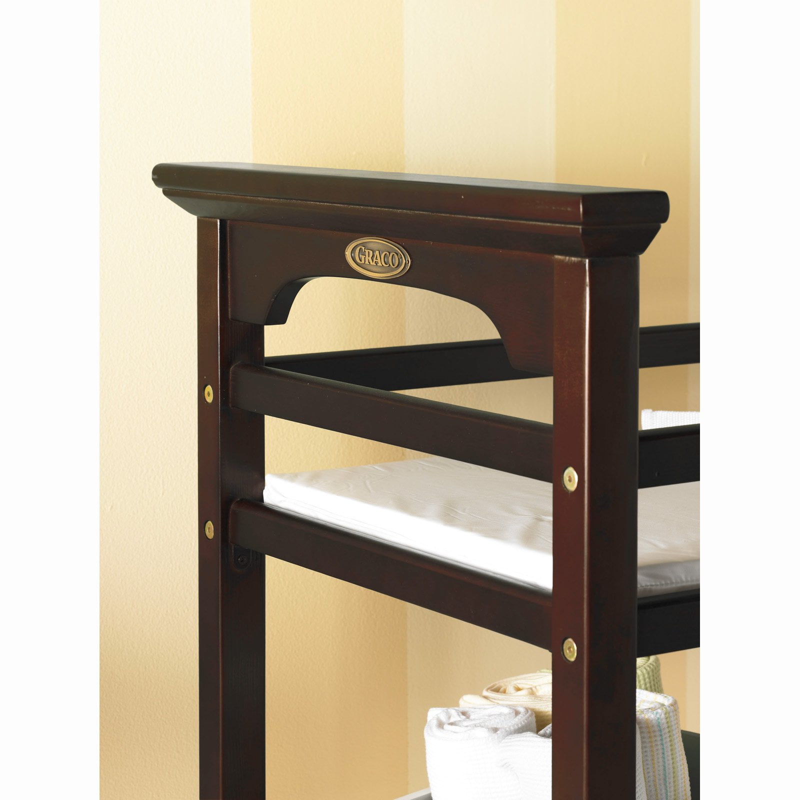 graco changing station