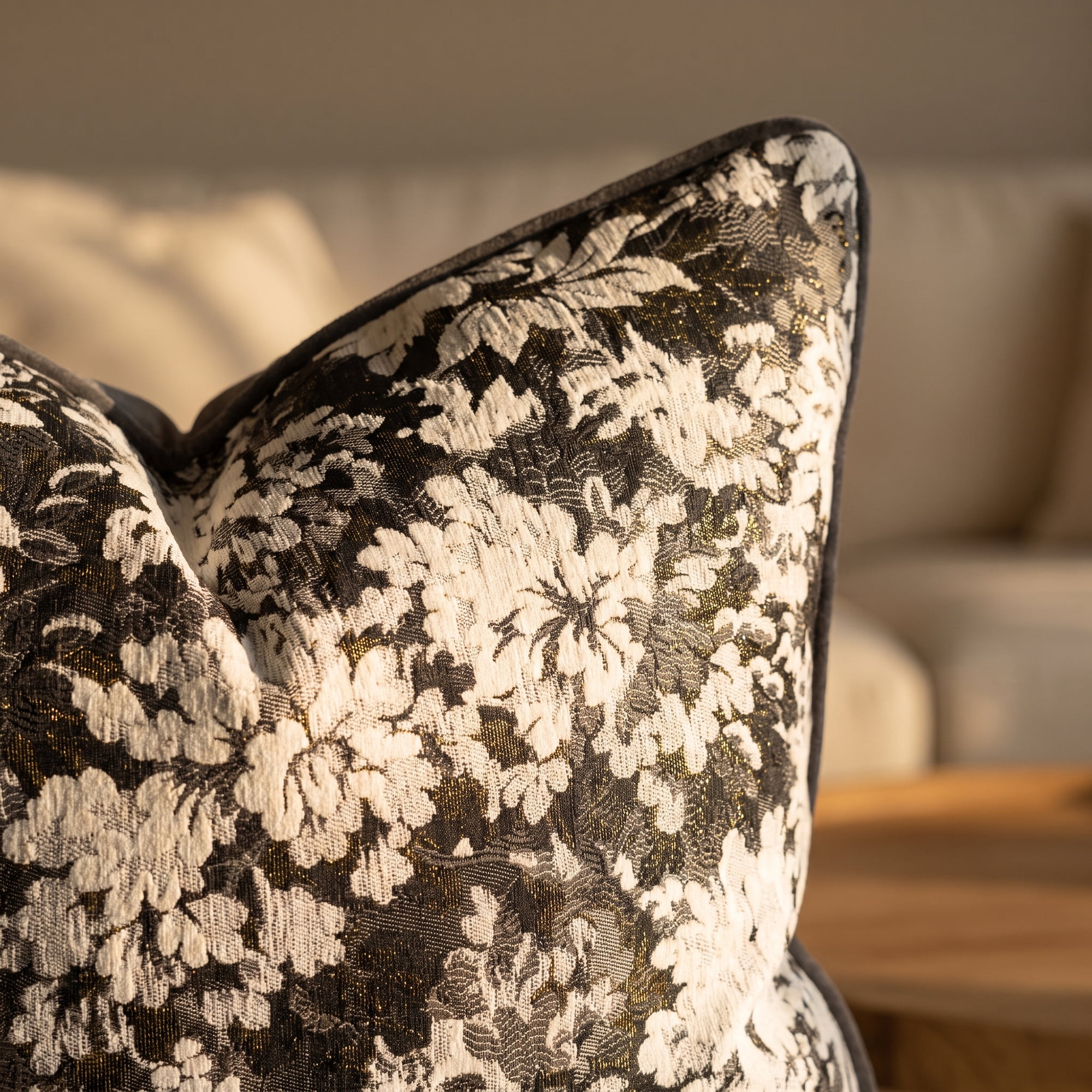Unique Bargains Floral Throw Pillow Cover with Piped Edge Decor Cushion Case Black 18"x18"