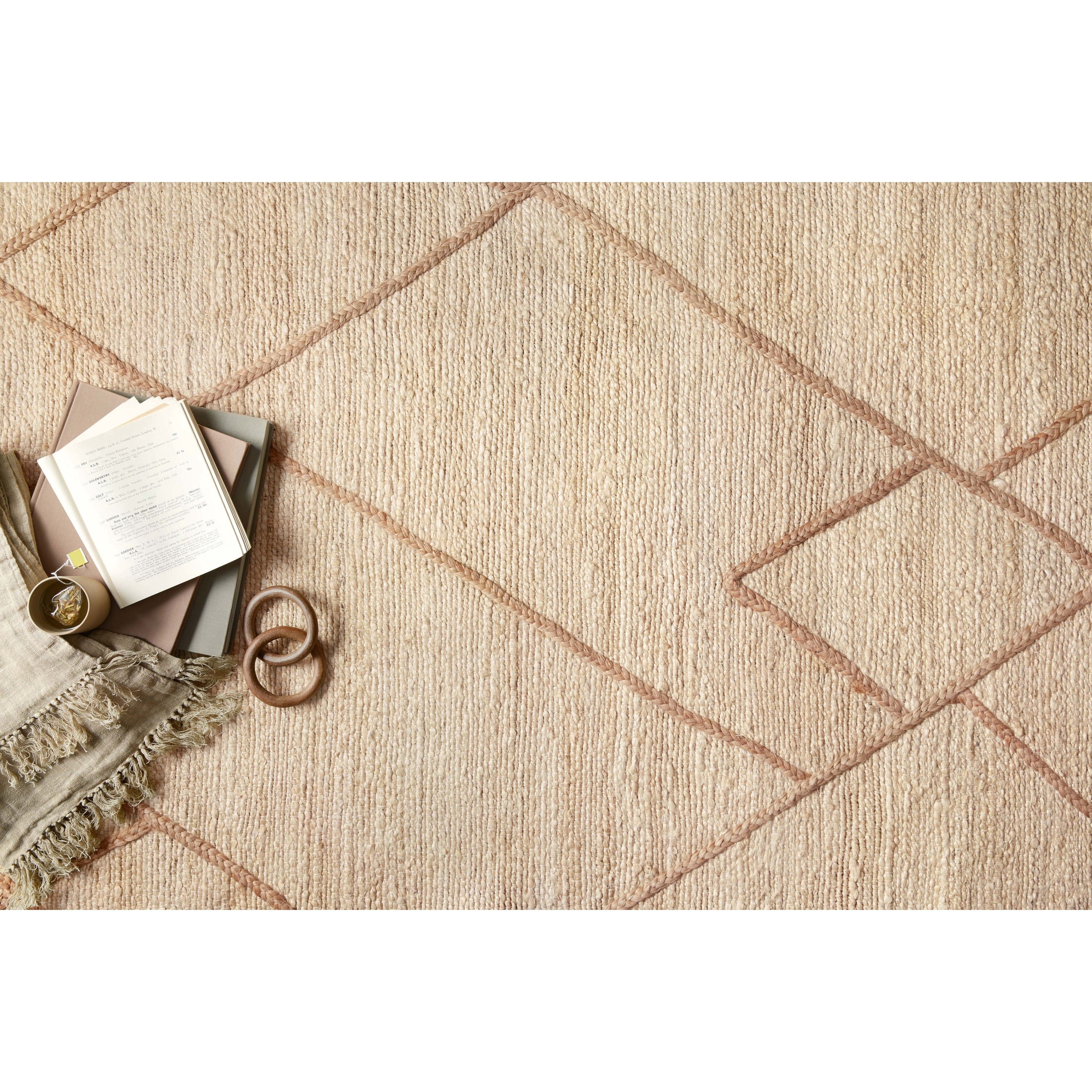 Loloi Eileen Natural / Sunrise 3'-11" x 5'-7" Accent Rug
