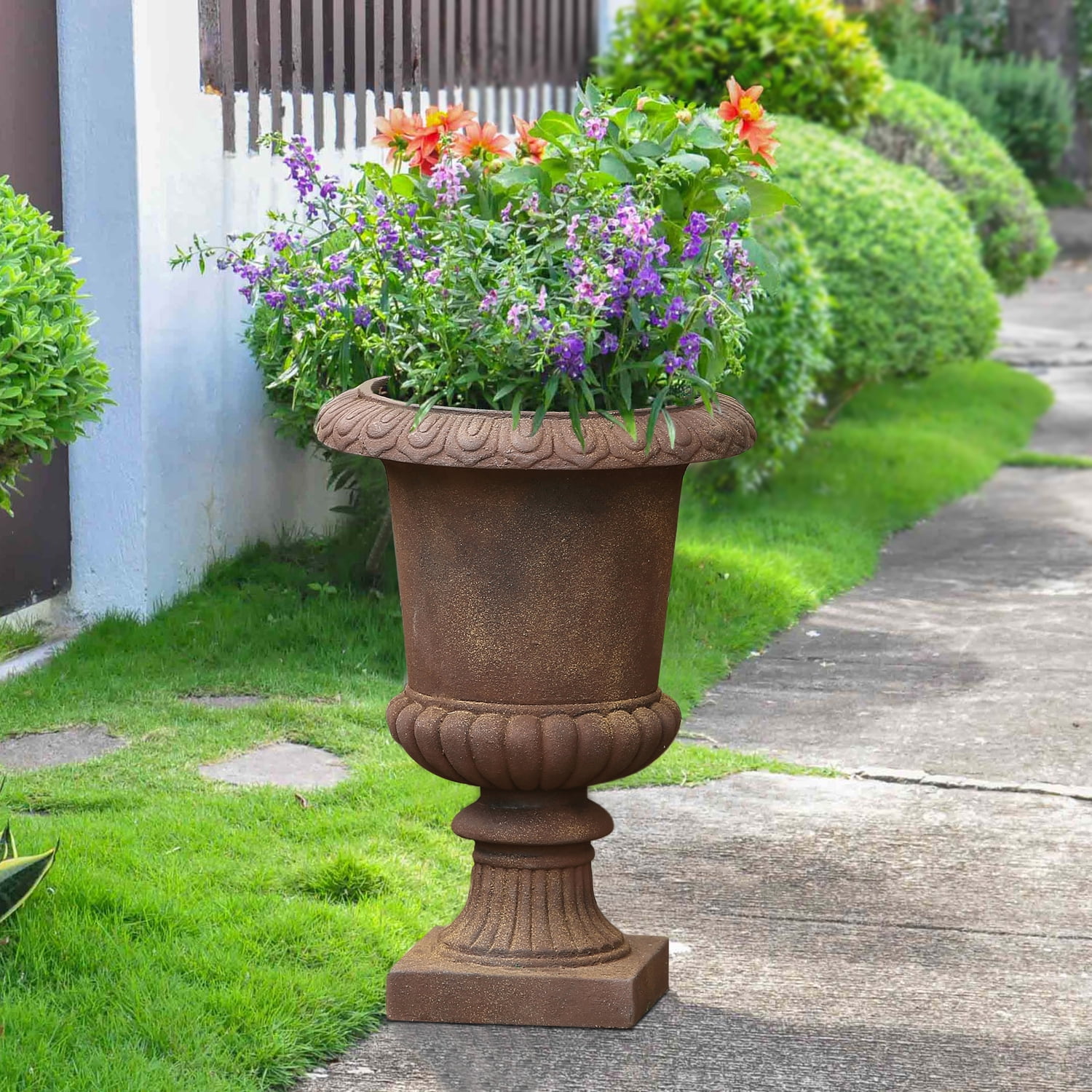 LuxenHome Rustic Brown MgO Urn Planter