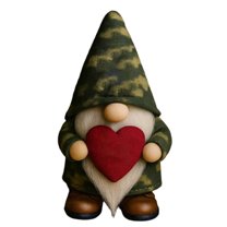 Military Commemorative Cute Dwarf Ornament Decoration, Handcrafted Cloth Gnome with Camouflage Hat White Beard and Red Heart-Shaped Ornament, Perfect for Home Display Gift Giving and Military