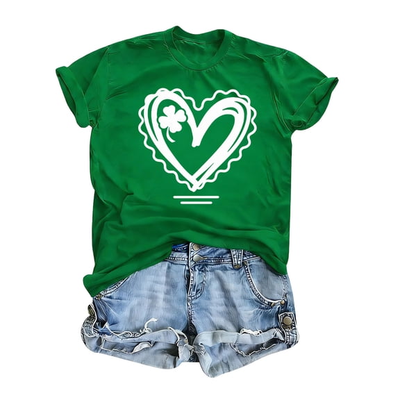 SYMOID Womens St Patrick's Day T-Shirt, Oversized Shamrock & Heart Graphic Tee, Soft Stretch Casual Shirt, Green St Patty's Day Top,Size M