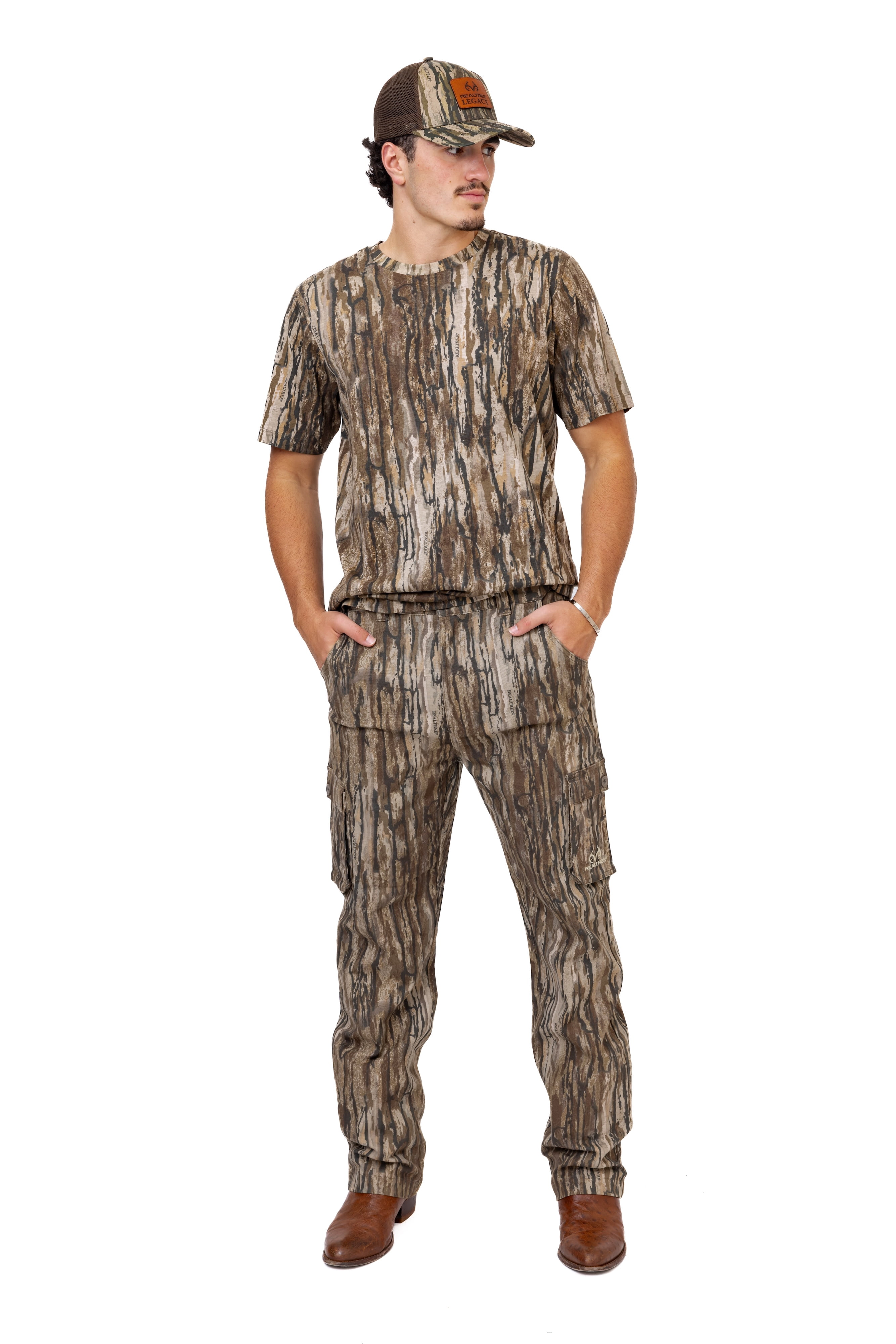 Realtree Men’s 6-Pocket Cargo Camo Hunting Pants , Regular Fit, Straight Leg, Camo Pants for Outdoor, Hiking Wear | S-4X