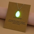thumbnail image 1 of Collar de Cristal Fluorescente Luminoso con Colgante Hexagonal Que Brilla En La Oscuridad, Cadena de Aleación de 50 Cm con Tarjeta de Amistad, Ideal para Halloween, Navidad o Fiestas, Piedra de 3,8 C, 1 of 5