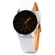 thumbnail image 3 of Elegante reloj de cuarzo blanco para mujer, con correa de PU, caja de aleación y diseño para parejas, unisex, 3 of 3