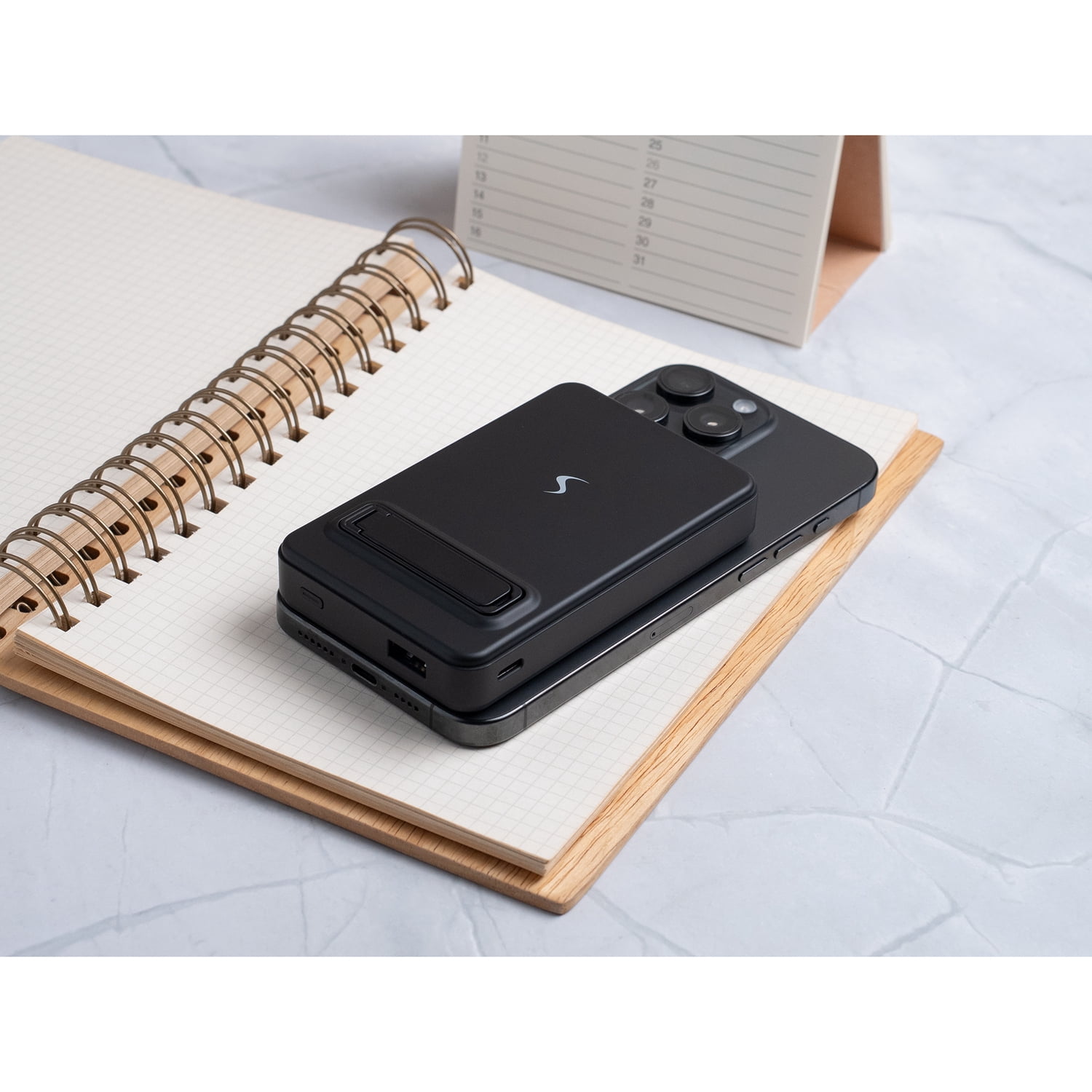 Scapade AirPass Passport Wallet with Apple Find My Tracker, S-PWAL