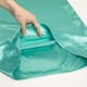 thumbnail image 4 of Funda de almohada de satén para el cabello y la piel, paquete de 2 - Fundas de almohada de tamaño estándar - Fundas de almohada de satén con cierre de sobre Xemadio LRWJ057-36, 4 of 5
