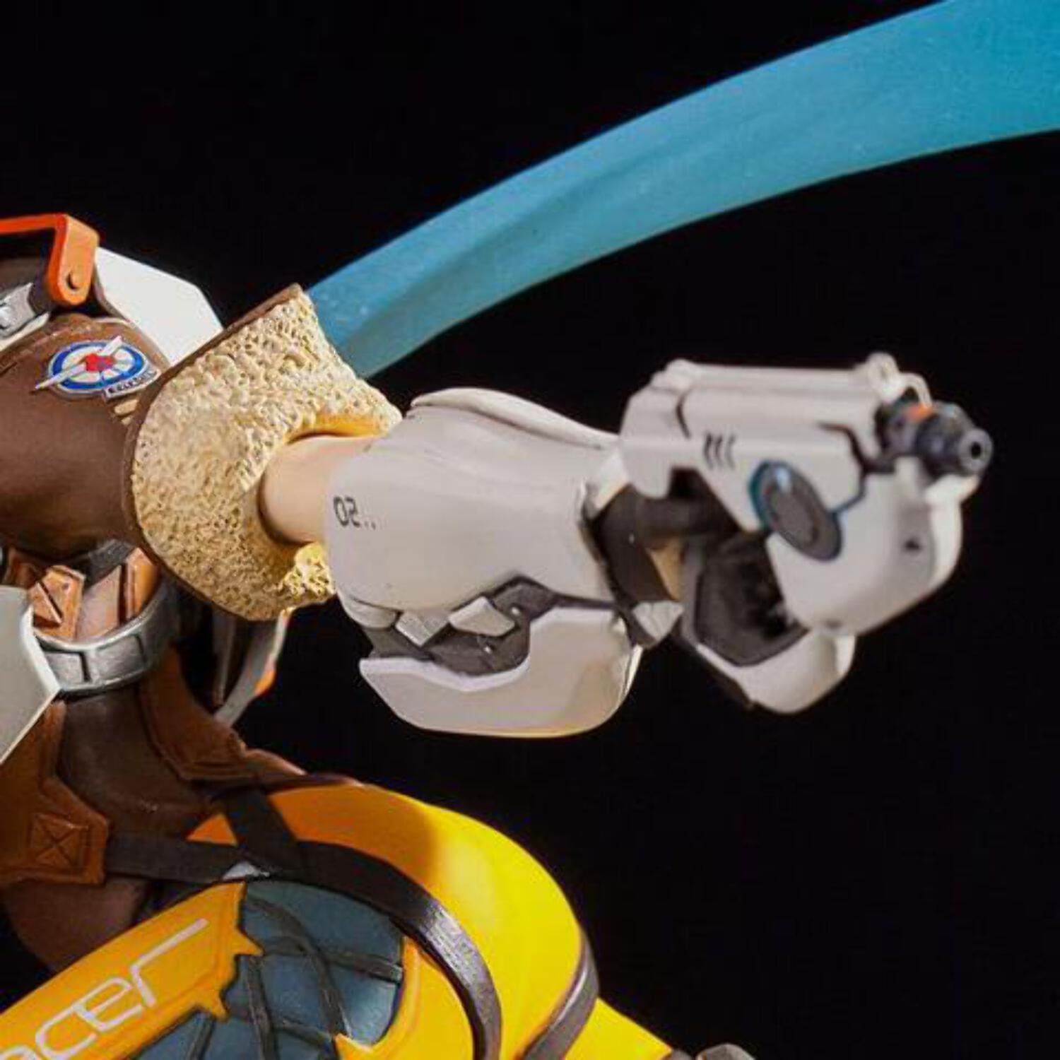  Blizzard Overwatch: Tracer Toy Figure Statues : Toys & Games