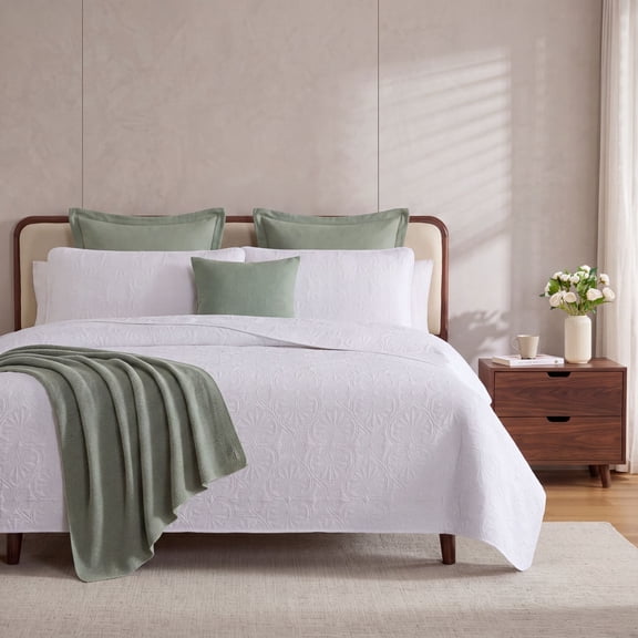 THD Benjamin - 3 Piece Full Queen Size Quilt Set, Lightweight Queen Bedspread Coverlet Set (Full/Queen, White)