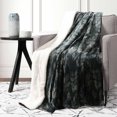 thumbnail image 1 of Life Comfort - Jeté en Fausse Fourrure Ultime (Vert), 1 of 4