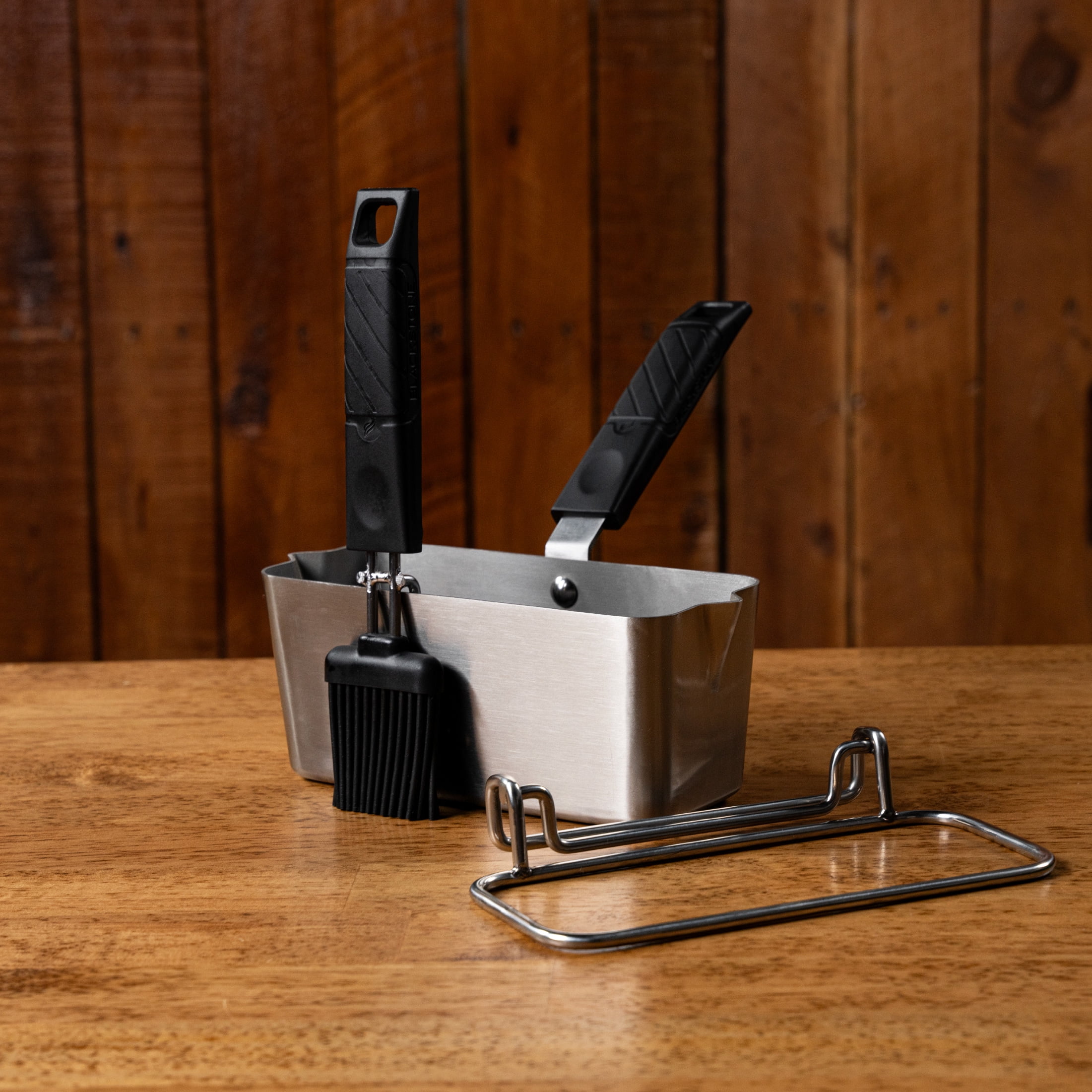 Blackstone Griddle Top Basting Pot with Wire Rack and Basting Brush