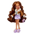 thumbnail image 4 of Muñeca Bratz Goin Out Yasmin con Accesorios de Moda y Chaqueta de Piel Sintética, 4 of 5