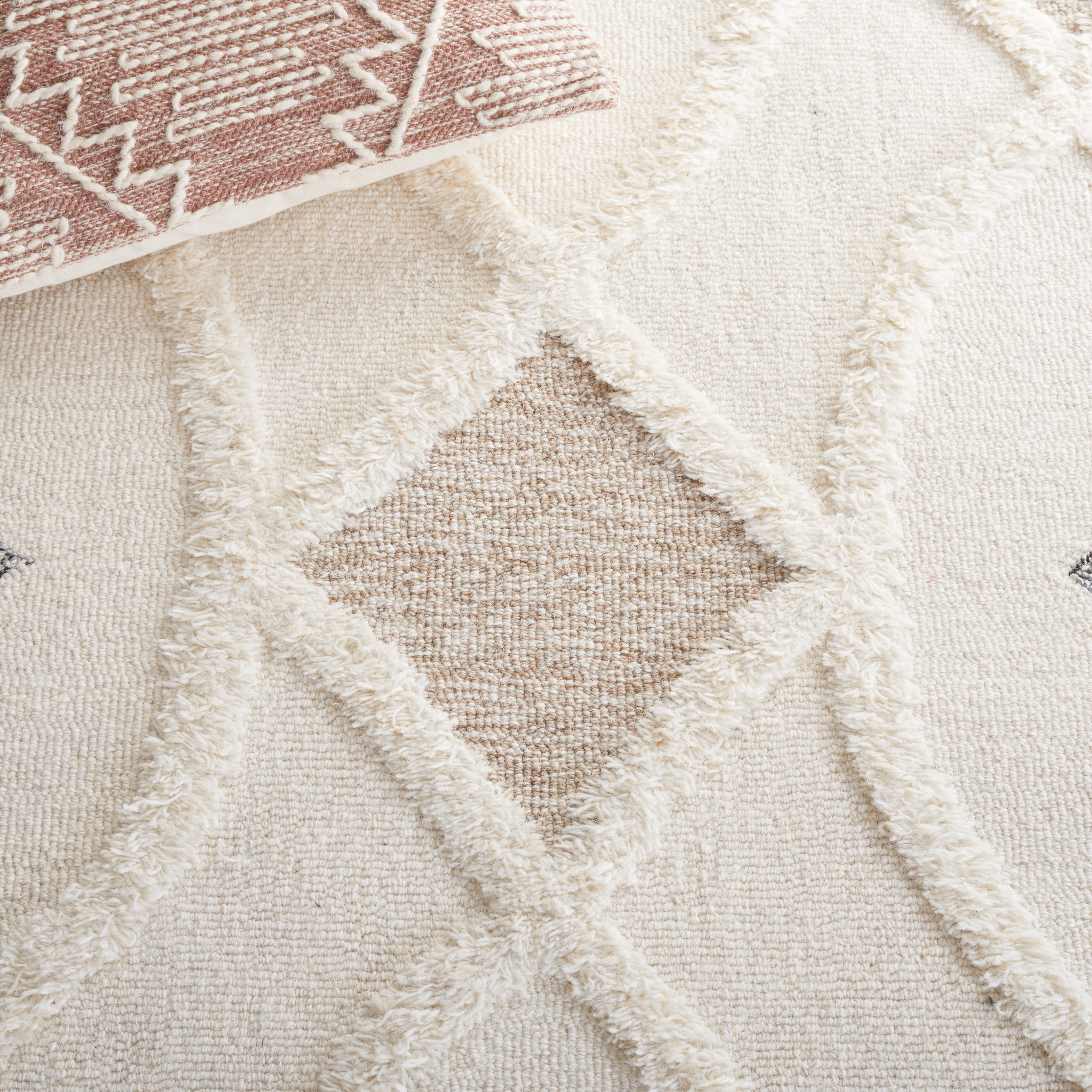 SAFAVIEH Casablanca Earnestine Medallion Area Rug, Ivory/Brown, 6' x 9'