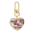 thumbnail image 1 of Llavero de metal en forma de corazón dorado Graffiti Street Chico campeon futbol cualificados, 1 of 3