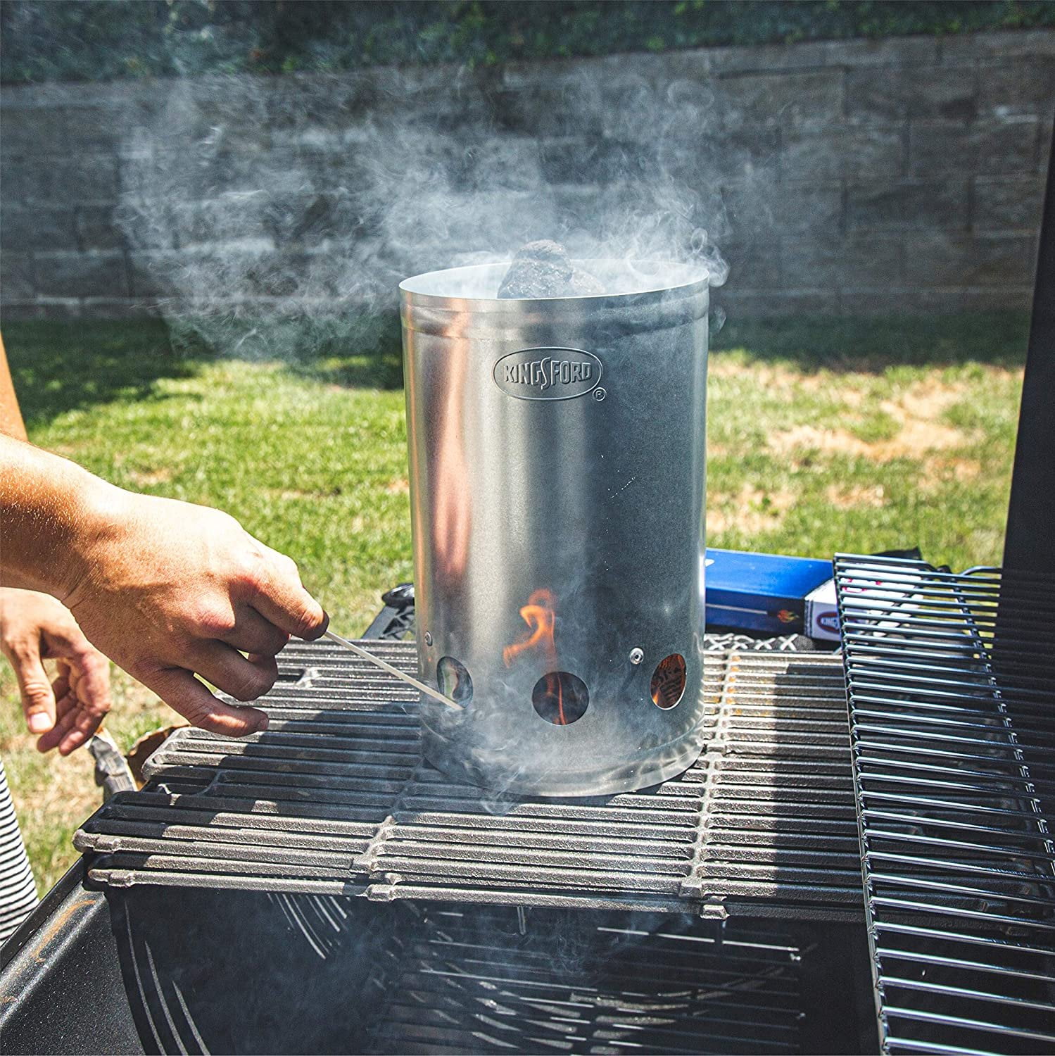 Kingsford Brandclub Kingsford BBP0466 Deluxe Charcoal Chimney Starter 10.74 x 6.8 x 11.25