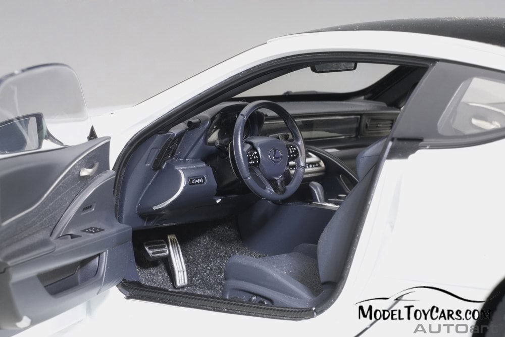 Lexus LC500, White - Auto Art 78846 - 1/18 Scale Diecast Lexus LC500, White - Auto Art 78846 - 1/18 Scale Diecast