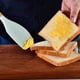 thumbnail image 4 of Juego de tres piezas de menaje de cocina de silicona., 4 of 5