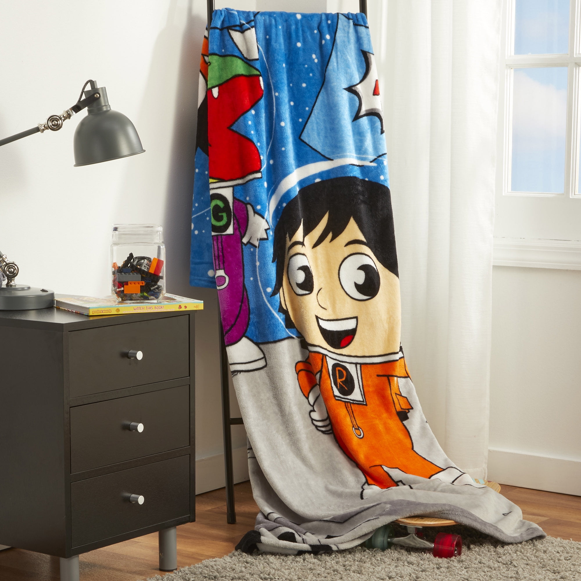 Ryan s World Kids Red Titan Plush Twin Full Blanket 62 x 90 Blue Pocketwatch