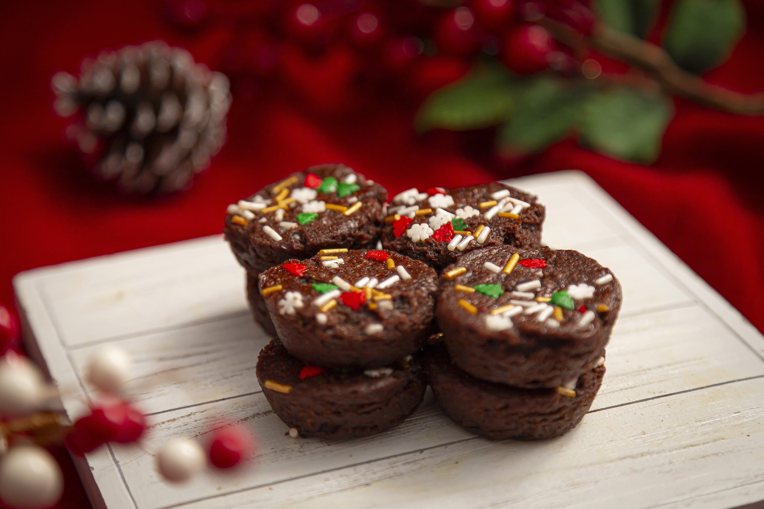 Freshness Guaranteed Holiday Brownie Bites, 22.2 oz, 33 Count (Soft, Baked, Sweet Dessert)