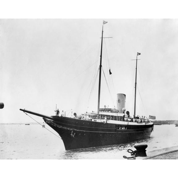 J.P. Morgan Jr.'S Yacht 'Corsair History (24 x 18)