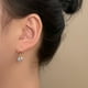 thumbnail image 4 of Pendientes de moda para mujer | Pendientes colgantes navideños brillantes | Joyería de metal brillante | Accesorios elegantes y brillantes | Disfraz de fiesta de Navidad | 1 Par, 4 of 6