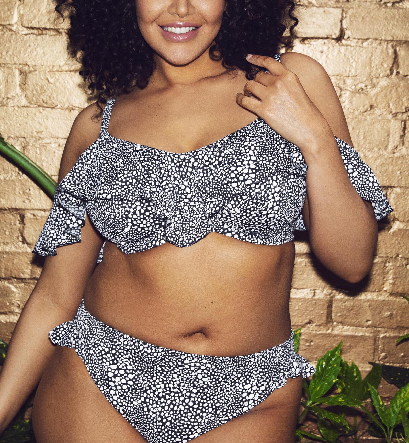ruffle bikini top with underwire
