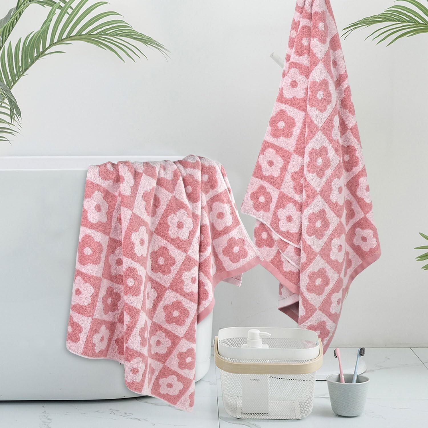 2-Pieces Luxury Bath Towels Checkered Floral, Pink Shower Towel for Women Girls 27.5x55 Inches, 100% Cotton Absorbent Body Towels