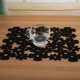 thumbnail image 3 of Juego de 4 manteles individuales de fieltro negro para comedor, diseño de flores cortadas no tejidas para mesas elegantes, 3 of 4