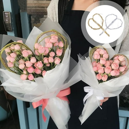 UNOMOR 1Set Wedding Bouquet Holder Heart Wreath Ornaments Decorations Wood Flower Fixation DIY Enthusiasts Dating