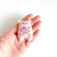 thumbnail image 5 of Oso de Ramo de Abrazo de Bolsillo Pequeño, Oso de Ramo Floral en Miniatura, Regalo para Amigos el Día de Graduación Naranja, 5 of 5