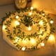 thumbnail image 5 of Guirnalda de luces decorativas navideñas con hojas simuladas y pequeñas bolas blancas. Árbol de Navidad. Decoración navideña de Acción de Gracias. Funciona con pilas. Pilas no incluidas. Simulación de, 5 of 9