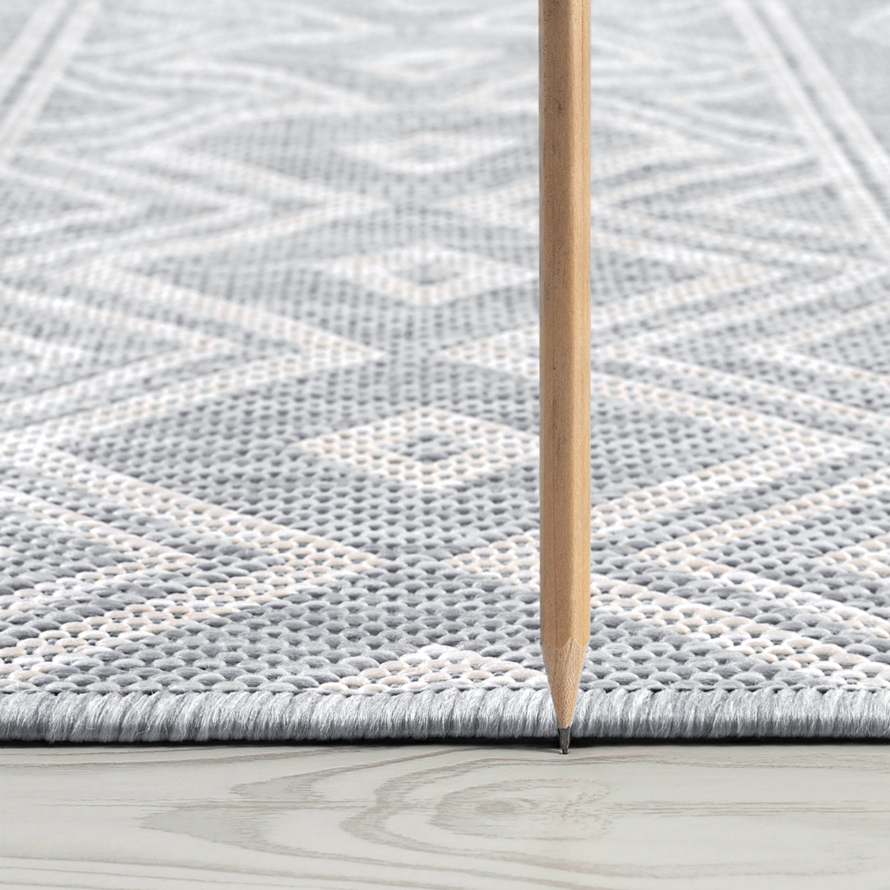 6ft Round Water Resistant, Indoor Outdoor Rugs for Patios, Front Door Entry, Entryway, Deck, Porch, Balcony | Outside Area Rug for Patio | Gray, Moroccan | Size: 5'3'' Round