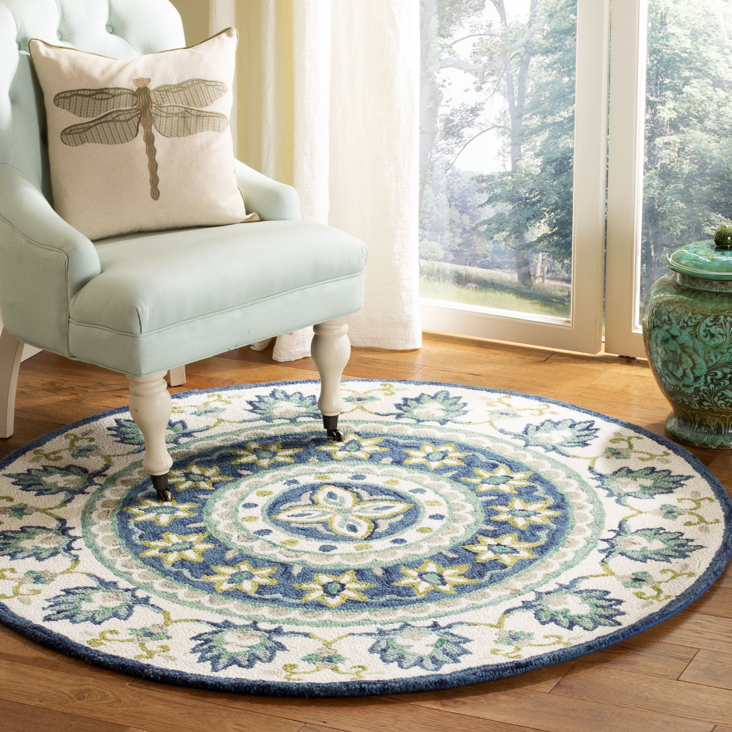 Safavieh Novelty Naira Looped Floral Area Rug