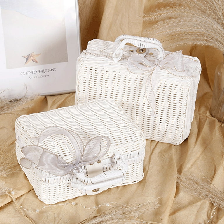 White wicker storage 2024 baskets with lids