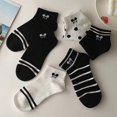 thumbnail image 4 of Calcetines cortos de verano para mujer, calcetines náuticos de caña baja con dibujos animados en blanco y negro, calcetines casuales para mujer, calcetines bajos transpirables de moda, 4 of 6