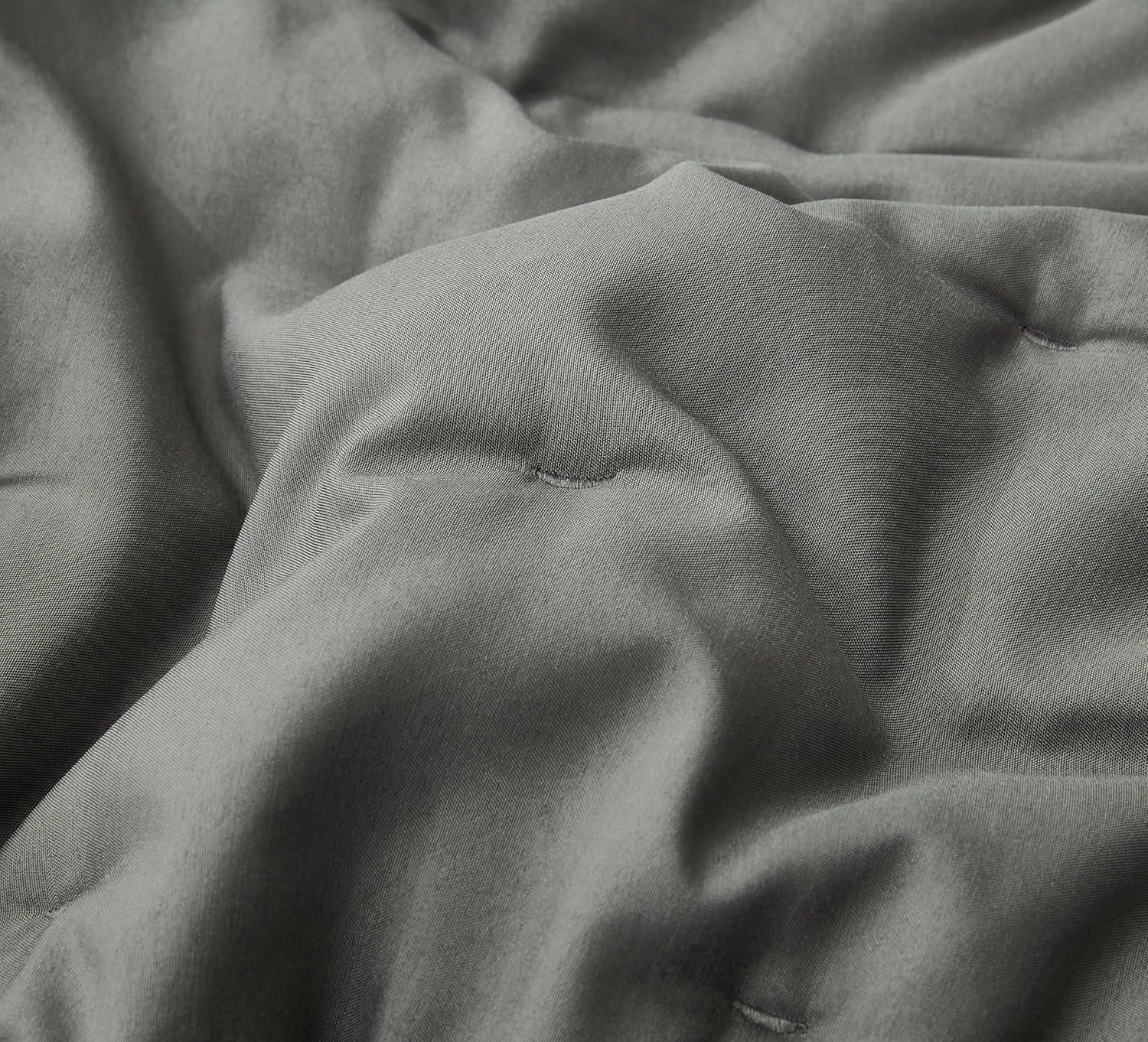 Chezmoi Collection Glen 3-Piece Crescent Stitched Quilt Set, Queen Size, Dark Gray, Rayon Derived from Bamboo & Polyester Blended, Soft Breathable Cooling Bedspread for Hot Sleepers
