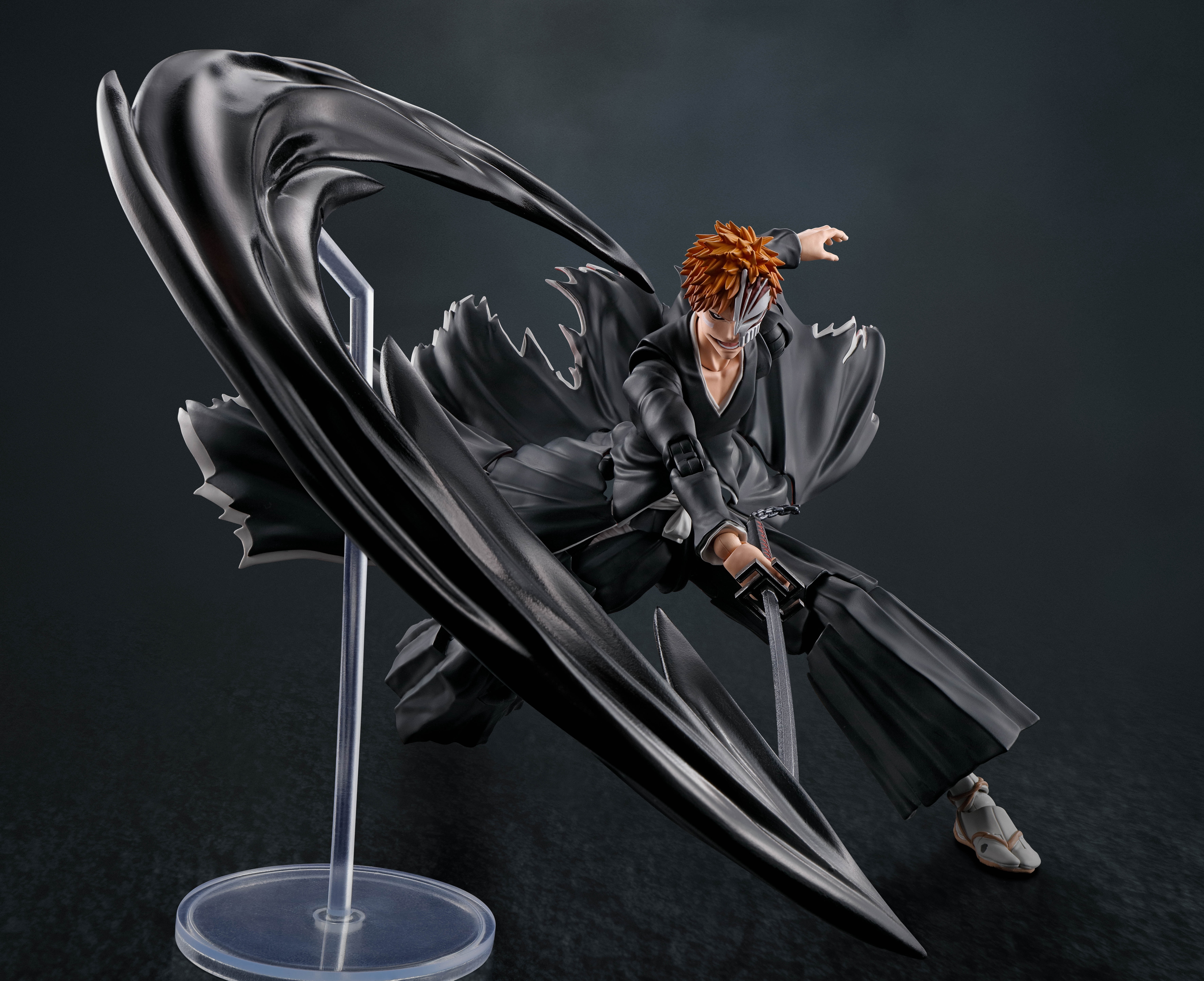 Tamashii Nations - Bleach - S.H.Figuarts - Ichigo Kurosaki (Getsuga Tensho) Action Figure