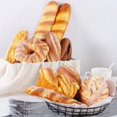 thumbnail image 4 of Pan artificial, tostada, baguette de PU suave, modelo de comida, pan falso, adornos de simulación, modelo de habitación, accesorios de fotografía a escala, 4 of 5