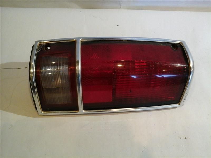 Brake Light Taillight Taillamp Right Passenger Side RH for 90-91 Honda Accord