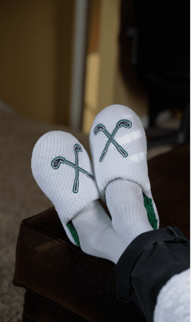 Dearfoams Men's Sports Scuff Slippers