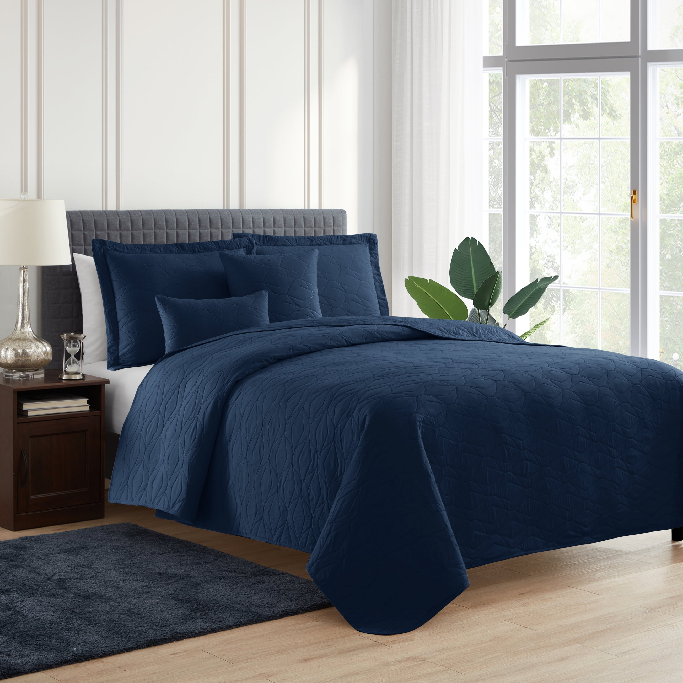 Nestl 5 Piece Quilt Set King with Pillow Shams and Euro Shams, Soft Microfiber Lightweight Bedspread Coverlet, Modern Style Ellipse Weave Bed Cover, Navy Blue