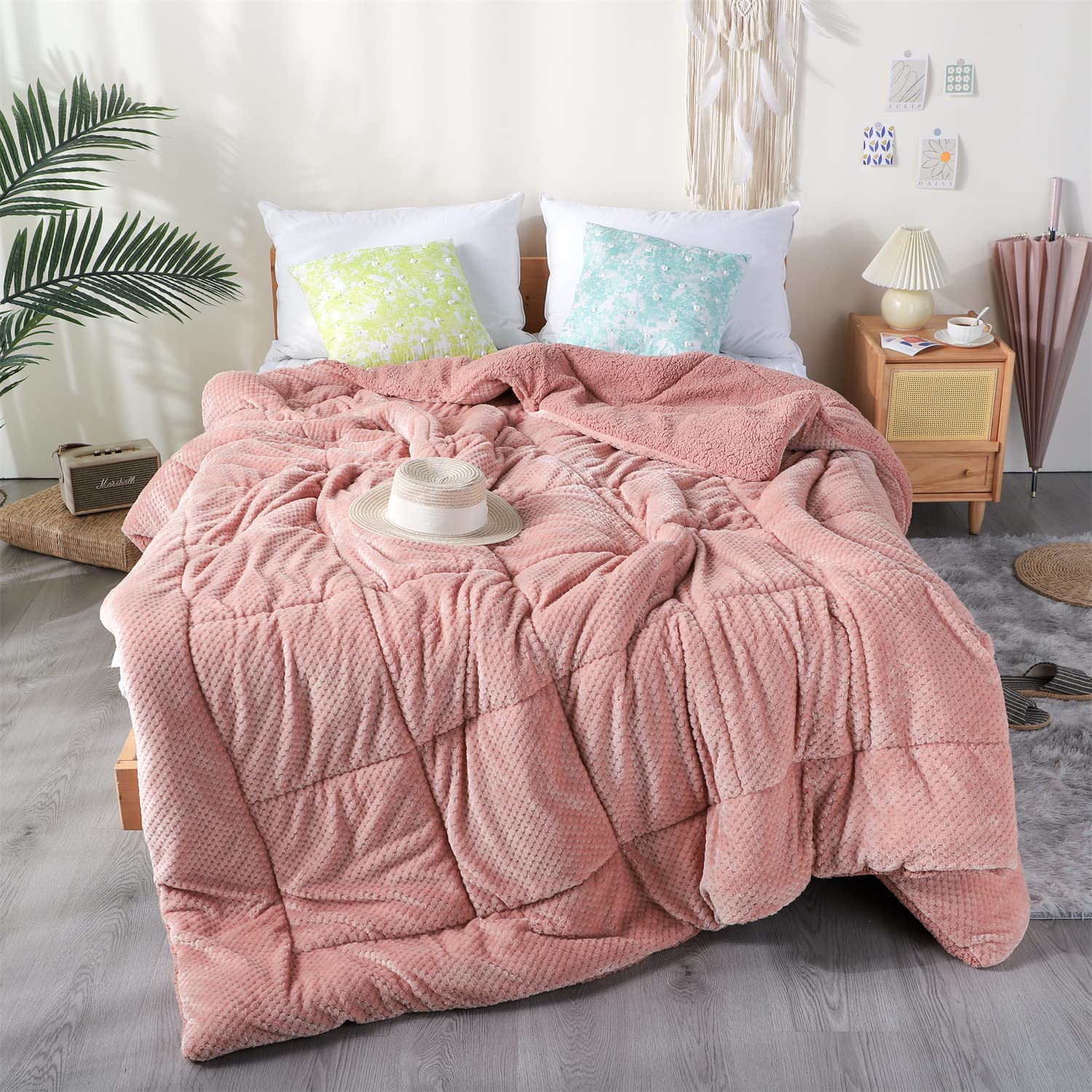 DOMDEC Luxury Flannel Fleece Comforter with Plush Sherpa Back - Faux Fur Blanket, Winter Warmth, Rose Pink Queen Size 90x90 Inches