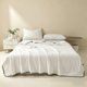 thumbnail image 4 of Edredón de Verano | Ropa de Cama Ligera | Edredón Refrescante para Clima Cálido | Relleno de Poliéster Suave | Tamaño para Cama Doble 99 X 150 Cm | Edredón para Todas Las Estaciones para El Dormitori, 4 of 6