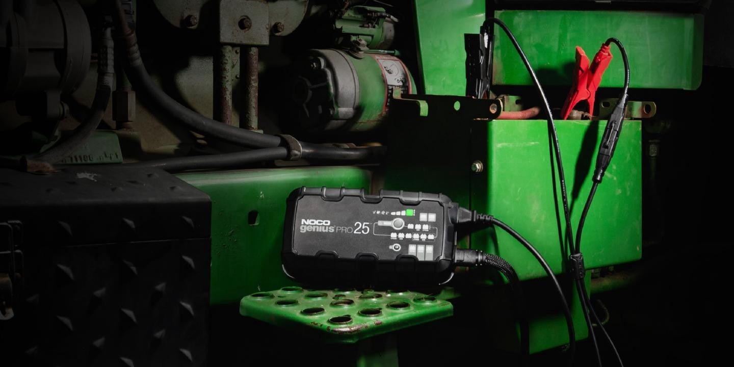 NOCO GENIUSPRO25, chargeur de batterie de voiture intelligent 25 A, chargeur automobile portable 6 V, 12 V et 24 V, mainteneur de batterie, chargeur d'entretien et désulfateur pour batteries AGM, lith